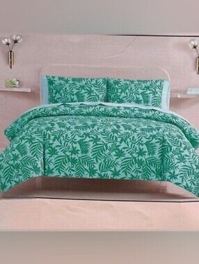KATE SPADE Green Tropical Leaf Print Comforter Full/Queen Size